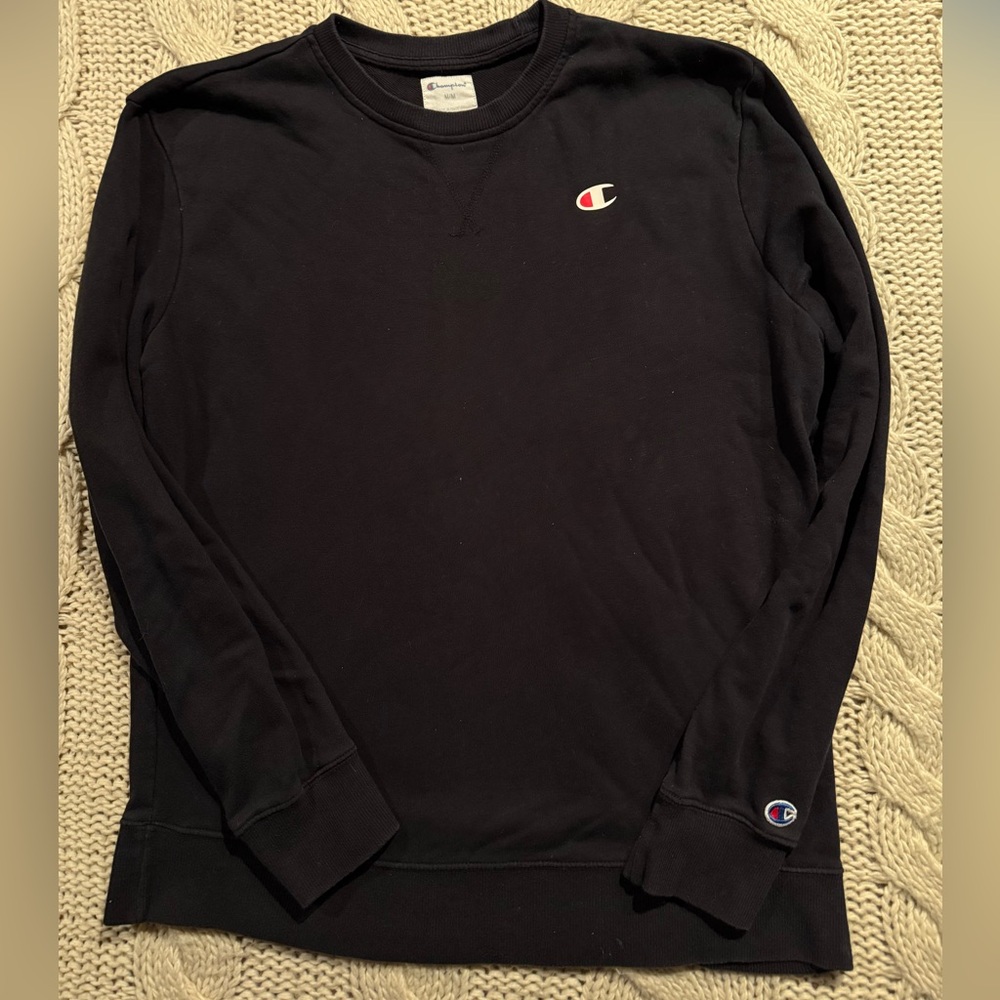 Champion men’s Black Crewneck sweatshirt